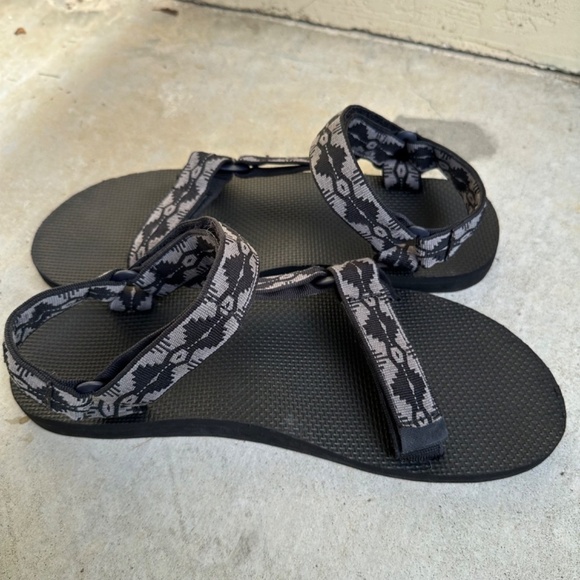 Teva Sandals Men Size 12 Original Universal Water Resistant Hiking Camping - Picture 5 of 14